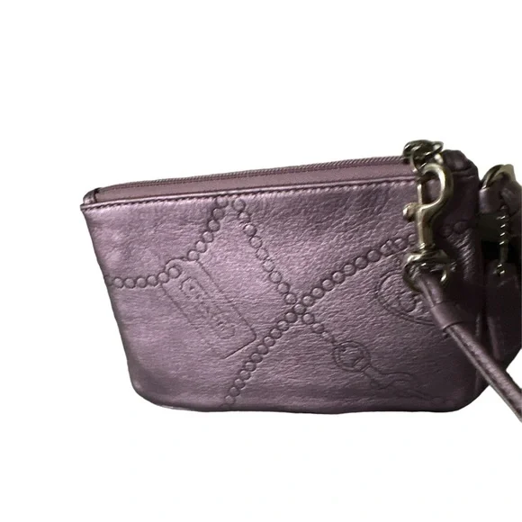 NWOT coach Purple Heart wristlet cokes with two keychains pink interior - Picture 2 of 6